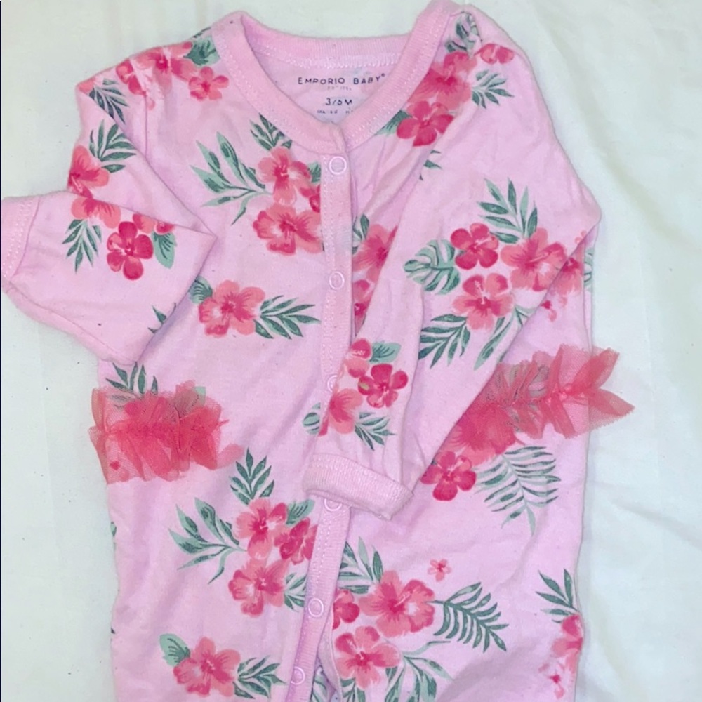 Floral pink onesie pajama with ruffles 3-6months